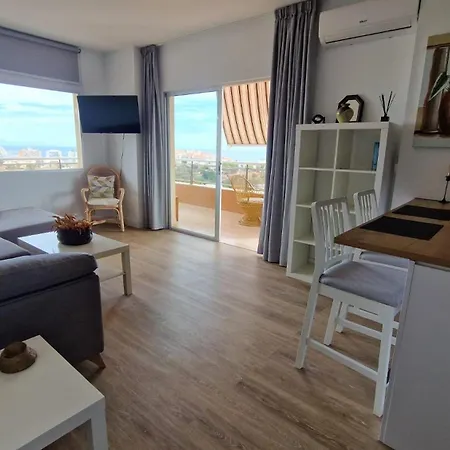 Sea Views Torrequebrada, 1 Bedroom *
